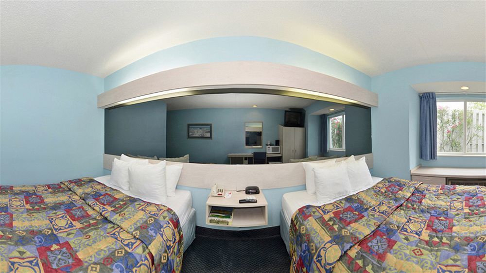 Quality Inn & Suites Myrtle Beach Near Outlets Exterior photo
