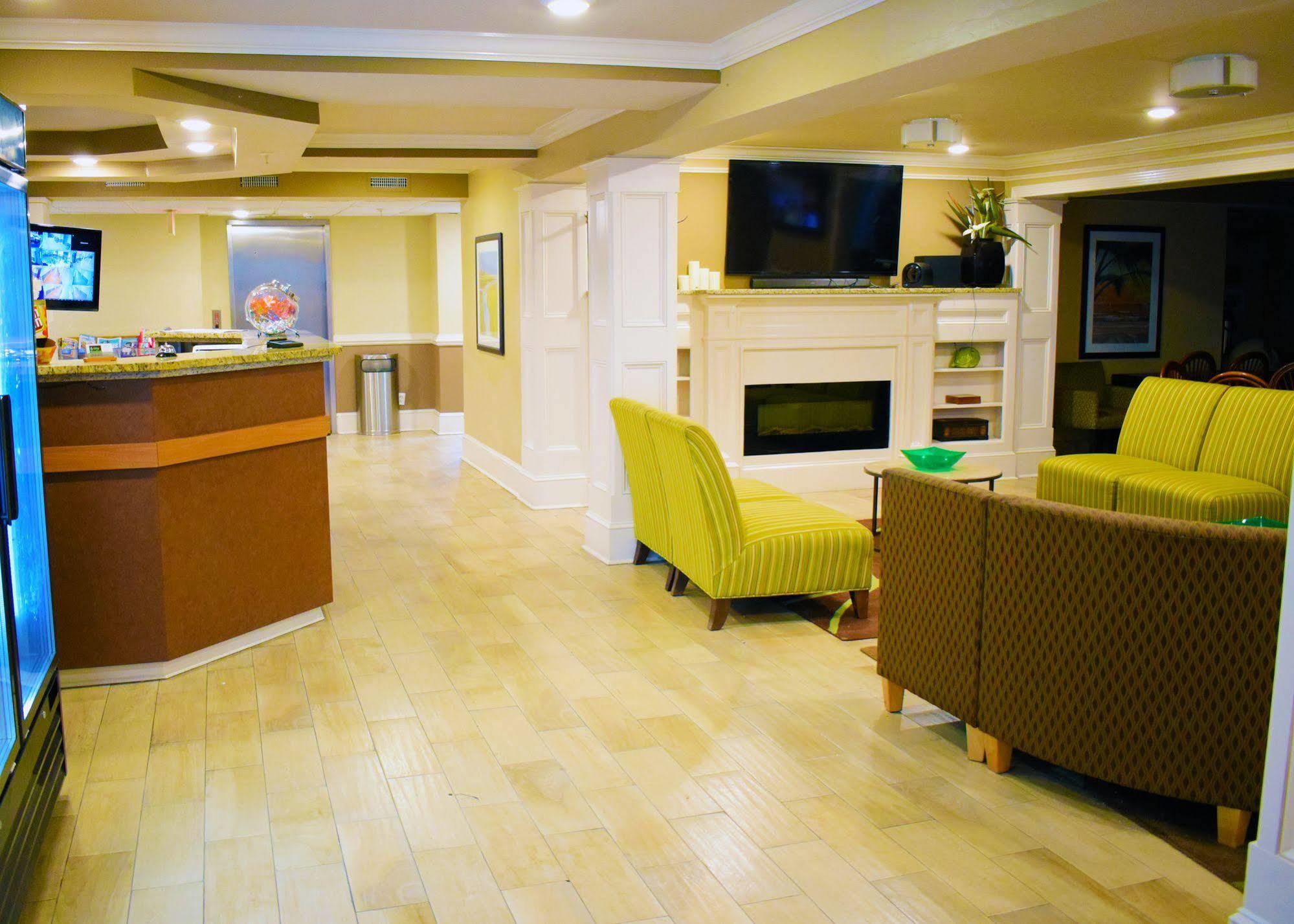 Quality Inn & Suites Myrtle Beach Near Outlets Exterior photo